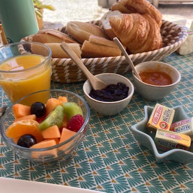 Lone Star House Bed & Breakfast Сен Максим Екстериор снимка