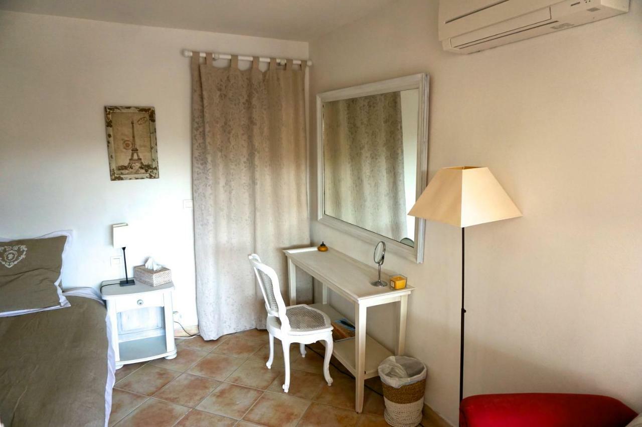 Lone Star House Bed & Breakfast Сен Максим Екстериор снимка