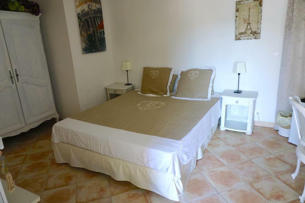 Lone Star House Bed & Breakfast Сен Максим Екстериор снимка